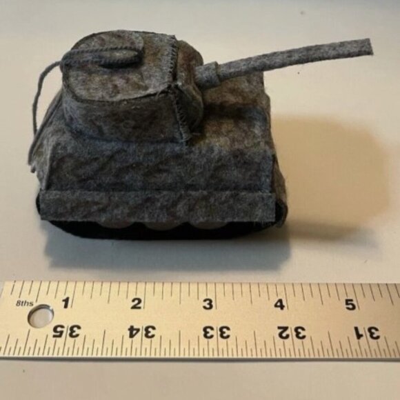 NEW Handcrafted WWII German Panzer Army Tank Wool Felt Ornament - Picture 4 of 5
